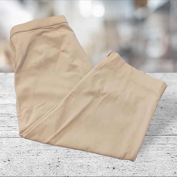 Westbound woman khaki color Capri size 16W - Picture 5 of 11